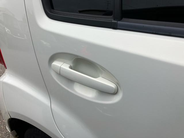 パッソ X クツロギ 4WD ナビ Bluetooth接続 TV ETC ミュージックプレイヤー接続 運転席・助手席エアバッグ ABS 衝突安全ボディ エアコン パワーステアリング パワーウインドウ(12枚目)