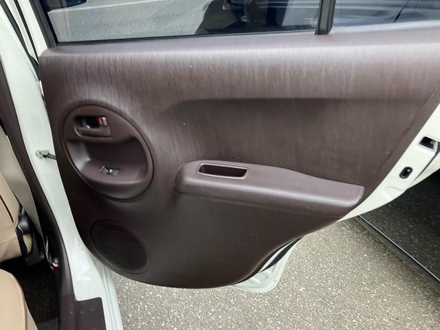 パッソ X クツロギ 4WD ナビ Bluetooth接続 TV ETC ミュージックプレイヤー接続 運転席・助手席エアバッグ ABS 衝突安全ボディ エアコン パワーステアリング パワーウインドウ(32枚目)