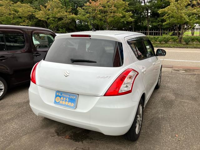 スイフト XG スマートキー プッシュスタートエンジン CDプレイヤー 運転席・助手席エアバッグ ABS 衝突安全ボディ エアコン パワーステアリング パワーウインドウ(12枚目)