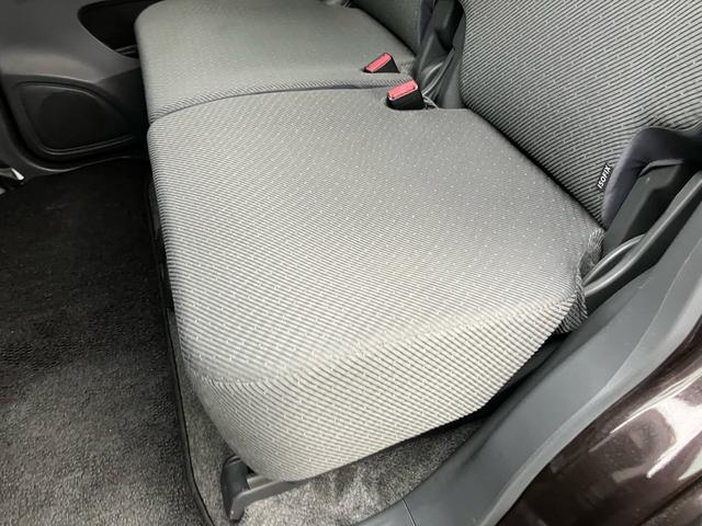 ワゴンR FX キーレスエントリー ナビ CD DVD TV ミュージックプレイヤー接続 シートヒーター フルフラットシート 運転席・助手席エアバッグ ABS 衝突安全ボディ アイドリングストップ(26枚目)