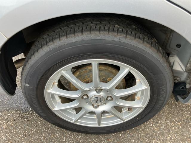 フィットハイブリッド スマートセレクション ファインスタイル スマートキー ナビ USB接続 ミュージックプレイヤー接続 CD DVD再生 TV シートヒーター HIDヘッドライト 運転席・助手席エアバッグ ABS 衝突安全ボディ エアコン パワーステアリング(61枚目)