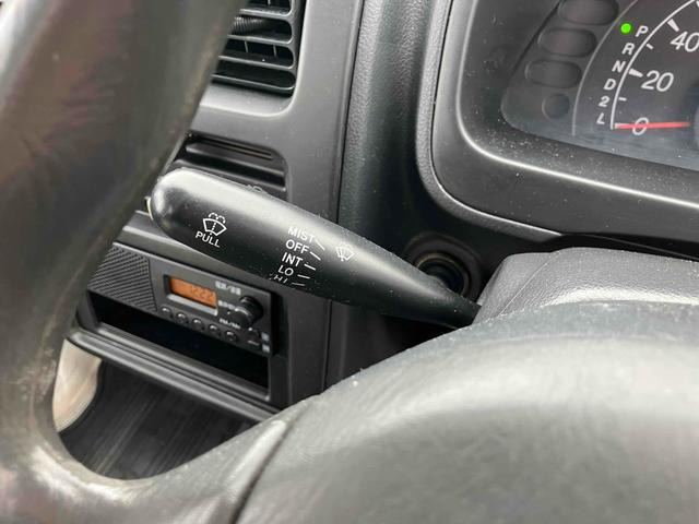 キャリイトラック ＫＣエアコン・パワステ　４ＷＤ　ＡＴ　エアコン　パワーステアリング　運転席エアバッグ　助手席エアバッグ（6枚目）