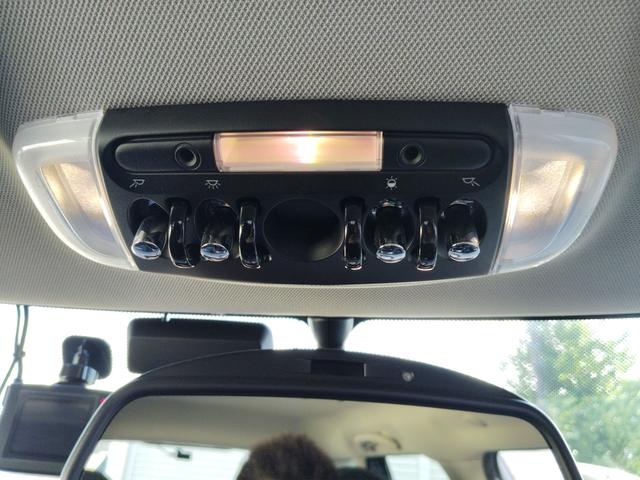 ＭＩＮＩ クーパーＳ　☆ユーザー様買取車☆純正ＪＣＷレッドステッチステアリング（パドル付き）☆純正ＯＰユニオンジャックミラーカバー☆純正ＨＤＤナビ☆ＬＥＤヘッドライト☆バックカメラ☆ＥＴＣ☆前後ドライブレコーダー（36枚目）