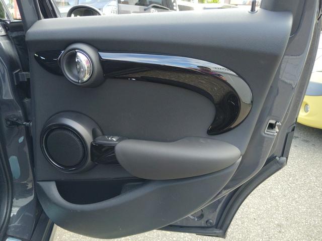 ＭＩＮＩ クーパーＳ　☆ユーザー様買取車☆純正ＪＣＷレッドステッチステアリング（パドル付き）☆純正ＯＰユニオンジャックミラーカバー☆純正ＨＤＤナビ☆ＬＥＤヘッドライト☆バックカメラ☆ＥＴＣ☆前後ドライブレコーダー（48枚目）