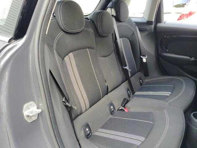 ＭＩＮＩ クーパーＳ　☆ユーザー様買取車☆純正ＪＣＷレッドステッチステアリング（パドル付き）☆純正ＯＰユニオンジャックミラーカバー☆純正ＨＤＤナビ☆ＬＥＤヘッドライト☆バックカメラ☆ＥＴＣ☆前後ドライブレコーダー（49枚目）