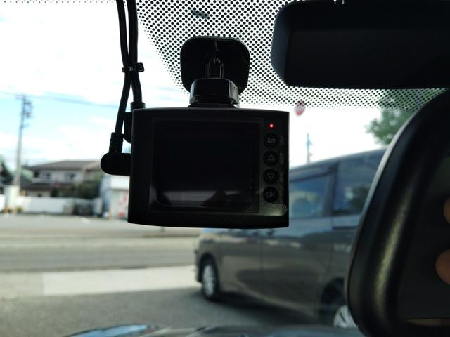 ＭＩＮＩ クーパーＳ　☆ユーザー様買取車☆純正ＪＣＷレッドステッチステアリング（パドル付き）☆純正ＯＰユニオンジャックミラーカバー☆純正ＨＤＤナビ☆ＬＥＤヘッドライト☆バックカメラ☆ＥＴＣ☆前後ドライブレコーダー（53枚目）