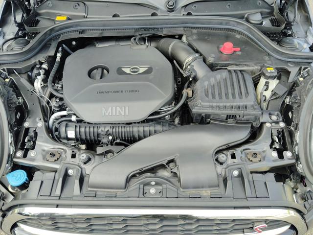 ＭＩＮＩ クーパーＳ　☆ユーザー様買取車☆純正ＪＣＷレッドステッチステアリング（パドル付き）☆純正ＯＰユニオンジャックミラーカバー☆純正ＨＤＤナビ☆ＬＥＤヘッドライト☆バックカメラ☆ＥＴＣ☆前後ドライブレコーダー（56枚目）