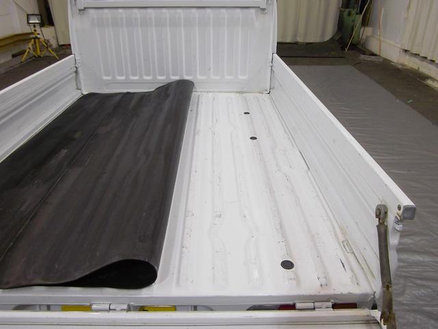 クリッパートラック ＳＤ　４ＷＤ　エアコン　エアバック　三方開　副変速付（8枚目）