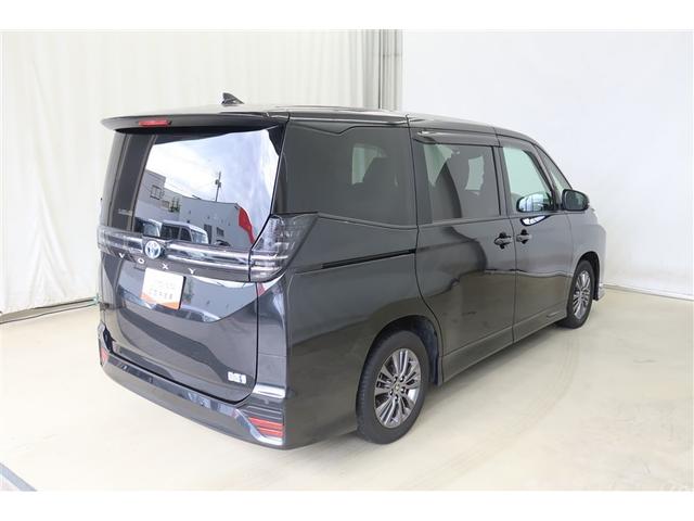 ヴォクシー ハイブリッドＳ－Ｇ　フルセグ　メモリーナビ　ＤＶＤ再生　後席モニター　バックカメラ　衝突被害軽減システム　ＥＴＣ　ドラレコ　両側電動スライド　ＬＥＤヘッドランプ　乗車定員７人　３列シート（36枚目）