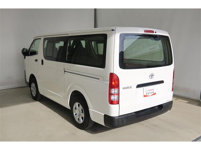 ハイエースバン ＤＸ　４ＷＤ　バックカメラ　衝突被害軽減システム　乗車定員６人　ディーゼル（27枚目）