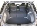 【トランクルーム】後部座席は6:4分割で可倒式ですので、荷室を広げ、趣味の道具もたくさん入りますし、ベビーカー、大きな買い物エコバックも入って便利です♪