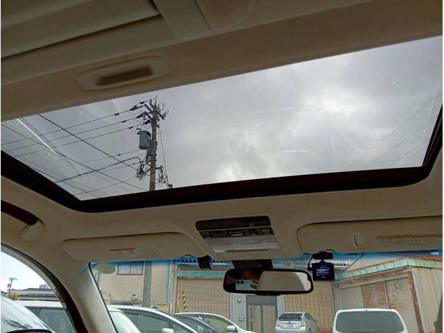 ＬＳ ＬＳ６００ｈＬ後席セパレートシートパッケージ　メーカーナビ　４ＷＤ　社外２０インチＡＷ　サンルーフ　レザーシート　バックモニター　マークレビンソン　ドライブレコーダー　ＬＥＤヘッドライト　ＥＴＣ　エアサス　シートエアコン　クルーズコントロール（3枚目）
