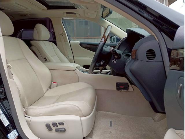 ＬＳ ＬＳ６００ｈＬ後席セパレートシートパッケージ　メーカーナビ　４ＷＤ　社外２０インチＡＷ　サンルーフ　レザーシート　バックモニター　マークレビンソン　ドライブレコーダー　ＬＥＤヘッドライト　ＥＴＣ　エアサス　シートエアコン　クルーズコントロール（21枚目）