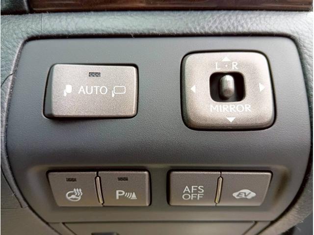 ＬＳ ＬＳ６００ｈＬ後席セパレートシートパッケージ　メーカーナビ　４ＷＤ　社外２０インチＡＷ　サンルーフ　レザーシート　バックモニター　マークレビンソン　ドライブレコーダー　ＬＥＤヘッドライト　ＥＴＣ　エアサス　シートエアコン　クルーズコントロール（43枚目）