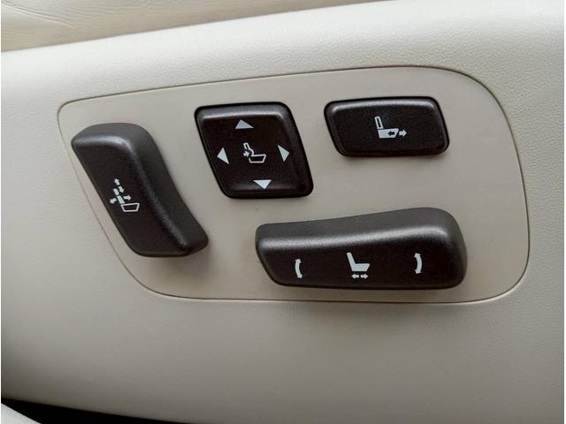 ＬＳ ＬＳ６００ｈＬ後席セパレートシートパッケージ　メーカーナビ　４ＷＤ　社外２０インチＡＷ　サンルーフ　レザーシート　バックモニター　マークレビンソン　ドライブレコーダー　ＬＥＤヘッドライト　ＥＴＣ　エアサス　シートエアコン　クルーズコントロール（55枚目）