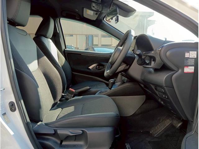ヤリス ハイブリッドＺ　モデリスタエアロ　純正ナビ　フルセグ　Ｂｌｕｅｔｏｏｔｈ　Ｂカメラ　前後ドラレコ　ＥＴＣ　ハーフレザーシート　シートヒーター　クルーズコントロール　レーンキープアシスト　クリアランスソナー　純正ＡＷ（21枚目）