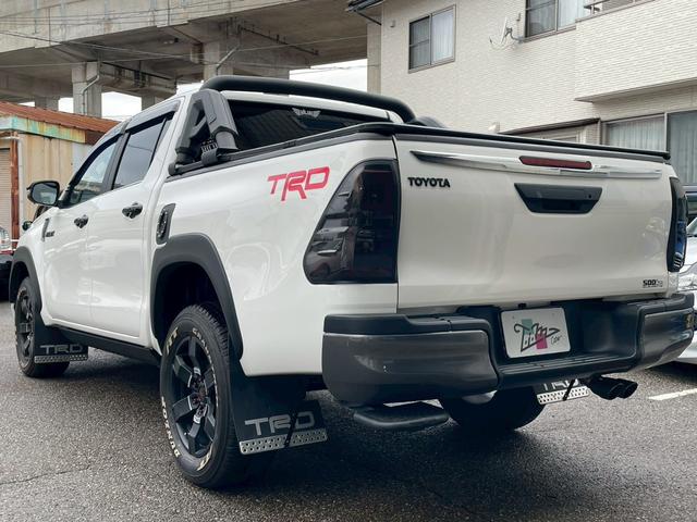 ハイラックス Ｚ　ブラックラリーエディション　４ＷＤ　社外ナビ　バックモニター　ＴＲＤアルミ　ＴＲＤスキッドプレート　ＴＲＤマッドフラップ　オートステップ　トノカバー　ベッドライナー　スポーツバー　レーダークルーズ　フルセグ　Ｂｌｕｅｔｏｏｔｈ（15枚目）