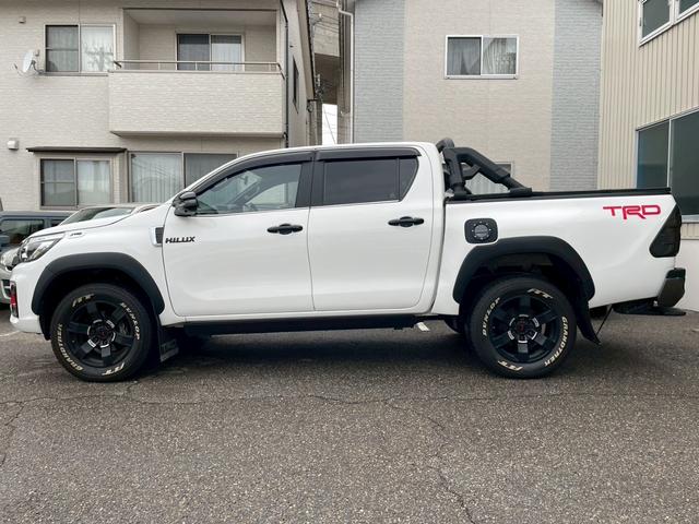 ハイラックス Ｚ　ブラックラリーエディション　４ＷＤ　社外ナビ　バックモニター　ＴＲＤアルミ　ＴＲＤスキッドプレート　ＴＲＤマッドフラップ　オートステップ　トノカバー　ベッドライナー　スポーツバー　レーダークルーズ　フルセグ　Ｂｌｕｅｔｏｏｔｈ（16枚目）