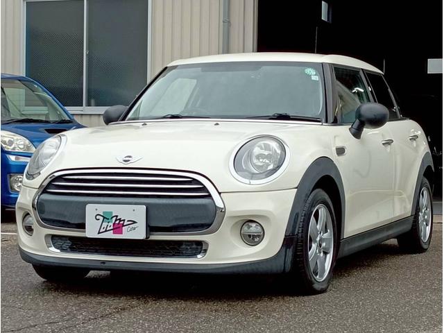 MINI ワン 純正ナビ 純正15インチアルミ スマートキー ETC Bluetooth ドライブレコーダー アイドリングストップ シートリフター フロントフォグ 電格ミラー アームレスト シートカバー チルトステア(9枚目)