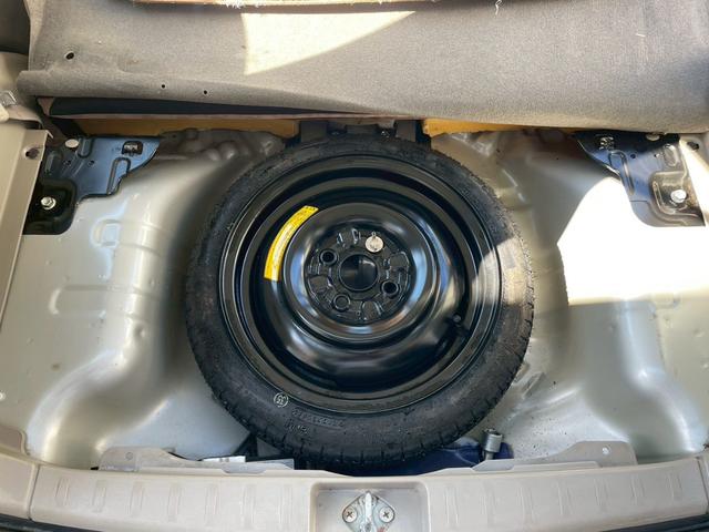 アルト E 4WD 5MT CDオーディオ 社外13インチアルミ ABS 全席パワーウィンド ヘッドライトレベライザー 前席SRSエアバック シガーソケット リアディフォッガー バイザー マット リアワイパー(51枚目)