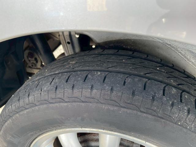 アルト E 4WD 5MT CDオーディオ 社外13インチアルミ ABS 全席パワーウィンド ヘッドライトレベライザー 前席SRSエアバック シガーソケット リアディフォッガー バイザー マット リアワイパー(77枚目)