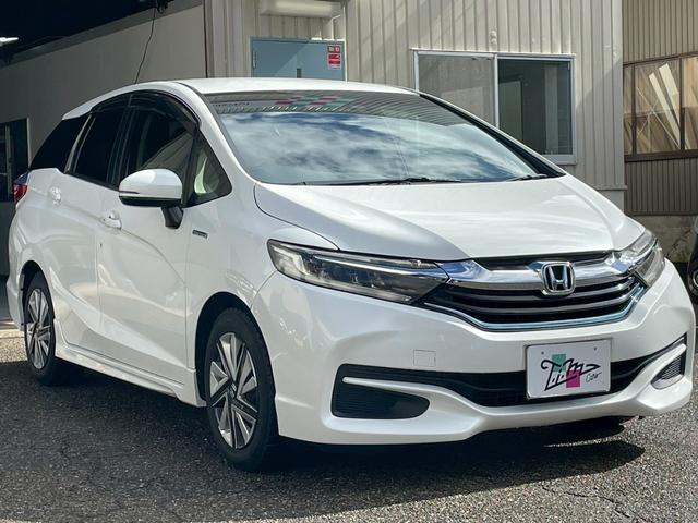 シャトル ハイブリッドX インターナビ バックモニター LEDヘッドライト クルーズコントロール オートライト ETC フルセグ USB・HDMI接続可能 ステアリングスイッチ 社外15インチアルミ パドルシフト ハーフレザー(11枚目)