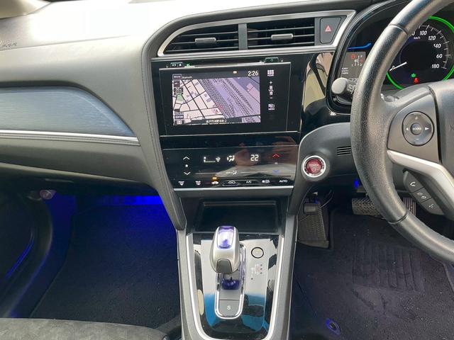 シャトル ハイブリッドX インターナビ バックモニター LEDヘッドライト クルーズコントロール オートライト ETC フルセグ USB・HDMI接続可能 ステアリングスイッチ 社外15インチアルミ パドルシフト ハーフレザー(28枚目)