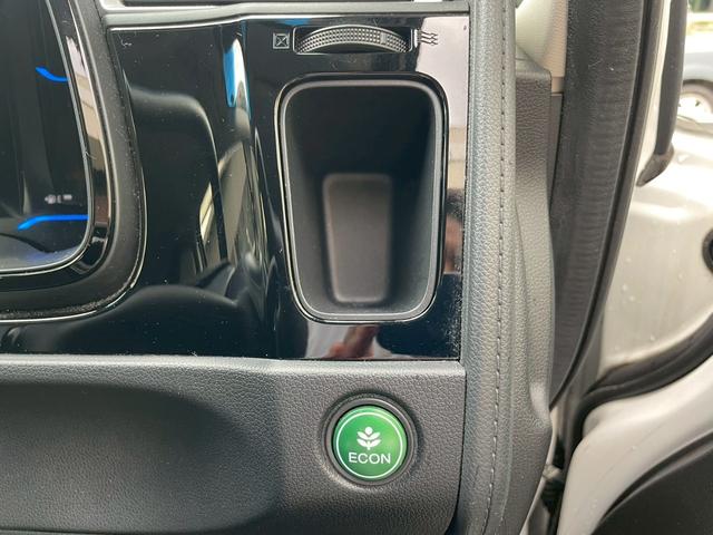 シャトル ハイブリッドX インターナビ バックモニター LEDヘッドライト クルーズコントロール オートライト ETC フルセグ USB・HDMI接続可能 ステアリングスイッチ 社外15インチアルミ パドルシフト ハーフレザー(42枚目)