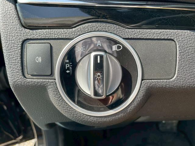 Eクラス E350 カブリオレAMGスポーツパッケージ カブリオレ メーカーナビ レザーシート ハーマンカードンサウンドシステム バックモニター AMG18インチアルミ ベンチレーション パーキングアシスト クルーズコントロール パドルシフト ETC(38枚目)