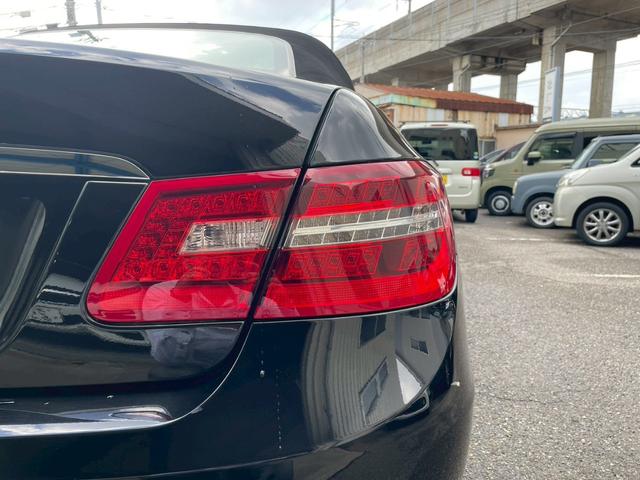 Eクラス E350 カブリオレAMGスポーツパッケージ カブリオレ メーカーナビ レザーシート ハーマンカードンサウンドシステム バックモニター AMG18インチアルミ ベンチレーション パーキングアシスト クルーズコントロール パドルシフト ETC(63枚目)