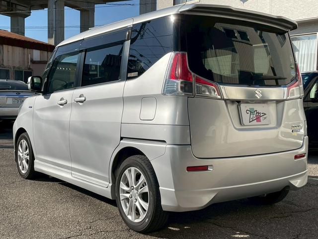 ソリオ ハイブリッドＭＺ　社外ナビ　全方位モニター　デュアルカメラブレーキサポート　両側オートスライド　Ｂｌｕｅｔｏｏｔｈ　フルセグ　シートヒーター　フォグランプ　プッシュスタート　クルーズコントロール　ステアリングスイッチ（15枚目）