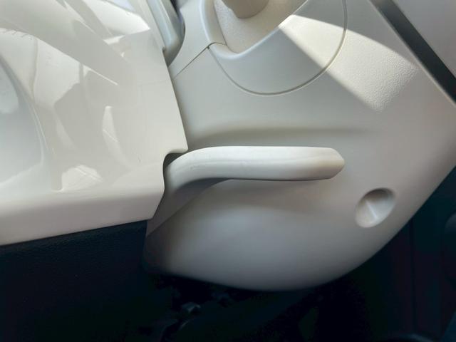 500 ツインエア ポップ 純正ディスプレイオーディオ Bluetooth キーレスキー ETC フォグランプ 前後ドライブレコーダー USBソケット ステアリングスイッチ 革巻ステアリング シートリフター チルトステアリング(46枚目)