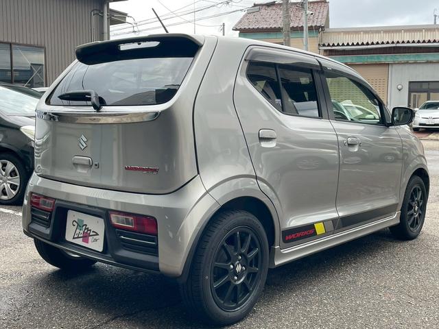 アルトワークス ベースグレード　４ＷＤ　５速ＭＴ　純正１５インチアルミ　プッシュスタート　オートライト　フロントフォグランプ　ＲＥＣＡＲＯシート　ヒーテッドドアミラーウインカー　ステアリングリモコン　チルトステア　リアスポイラー（13枚目）