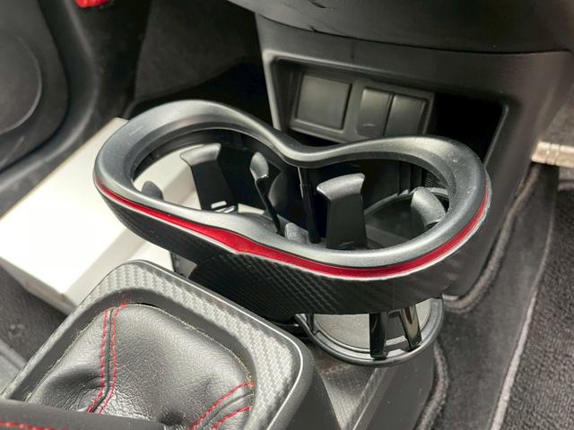 アルトワークス ベースグレード　４ＷＤ　５速ＭＴ　純正１５インチアルミ　プッシュスタート　オートライト　フロントフォグランプ　ＲＥＣＡＲＯシート　ヒーテッドドアミラーウインカー　ステアリングリモコン　チルトステア　リアスポイラー（41枚目）