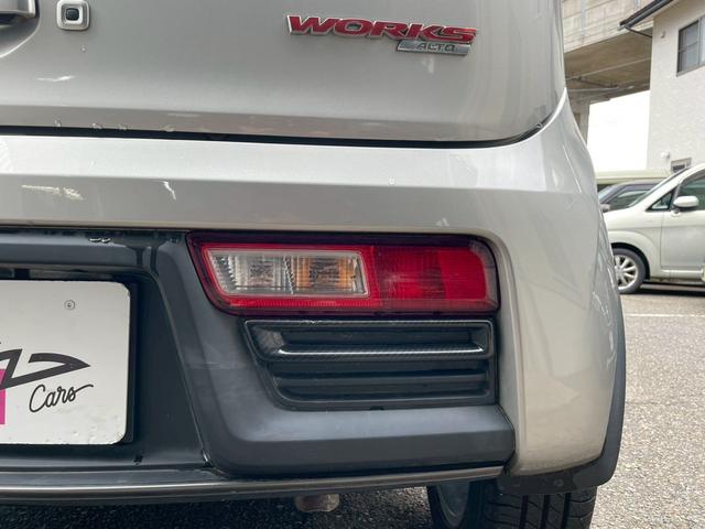 アルトワークス ベースグレード　４ＷＤ　５速ＭＴ　純正１５インチアルミ　プッシュスタート　オートライト　フロントフォグランプ　ＲＥＣＡＲＯシート　ヒーテッドドアミラーウインカー　ステアリングリモコン　チルトステア　リアスポイラー（53枚目）