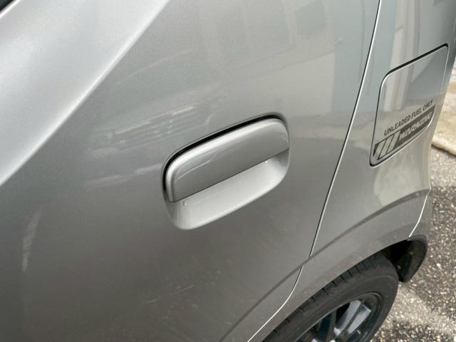 アルトワークス ベースグレード　４ＷＤ　５速ＭＴ　純正１５インチアルミ　プッシュスタート　オートライト　フロントフォグランプ　ＲＥＣＡＲＯシート　ヒーテッドドアミラーウインカー　ステアリングリモコン　チルトステア　リアスポイラー（59枚目）