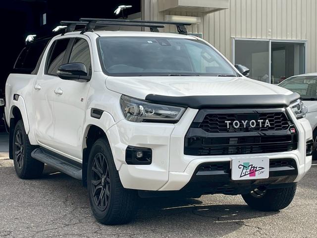 ハイラックス Ｚ　ＧＲスポーツ　純正ディスプレイオーディオ　全方位モニター　プリクラッシュセーフティ　キャノピー　ルーフキャリアー　パワーシート　合皮コンビシート　レッドキャリパー　ＥＴＣ　ドライブレコーダー　ＬＥＤヘッドランプ（11枚目）