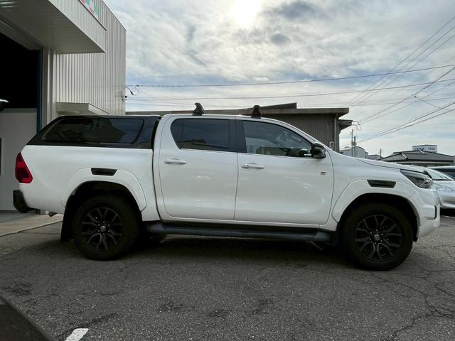 ハイラックス Ｚ　ＧＲスポーツ　純正ディスプレイオーディオ　全方位モニター　プリクラッシュセーフティ　キャノピー　ルーフキャリアー　パワーシート　合皮コンビシート　レッドキャリパー　ＥＴＣ　ドライブレコーダー　ＬＥＤヘッドランプ（12枚目）