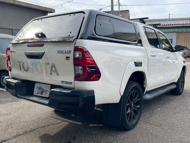 ハイラックス Ｚ　ＧＲスポーツ　純正ディスプレイオーディオ　全方位モニター　プリクラッシュセーフティ　キャノピー　ルーフキャリアー　パワーシート　合皮コンビシート　レッドキャリパー　ＥＴＣ　ドライブレコーダー　ＬＥＤヘッドランプ（13枚目）