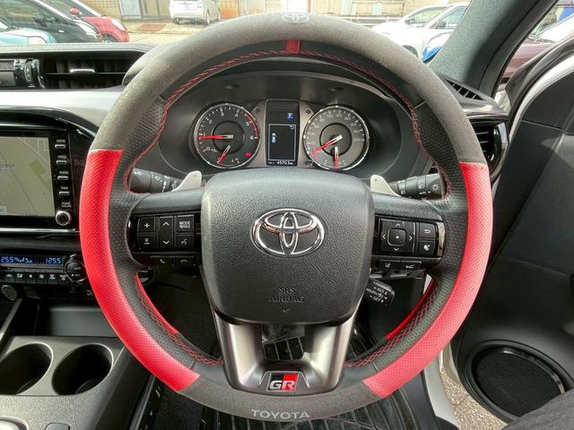 ハイラックス Ｚ　ＧＲスポーツ　純正ディスプレイオーディオ　全方位モニター　プリクラッシュセーフティ　キャノピー　ルーフキャリアー　パワーシート　合皮コンビシート　レッドキャリパー　ＥＴＣ　ドライブレコーダー　ＬＥＤヘッドランプ（26枚目）