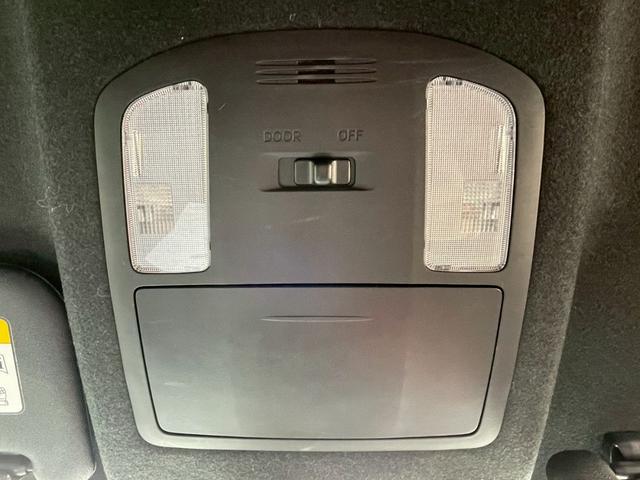 ハイラックス Ｚ　ＧＲスポーツ　純正ディスプレイオーディオ　全方位モニター　プリクラッシュセーフティ　キャノピー　ルーフキャリアー　パワーシート　合皮コンビシート　レッドキャリパー　ＥＴＣ　ドライブレコーダー　ＬＥＤヘッドランプ（34枚目）