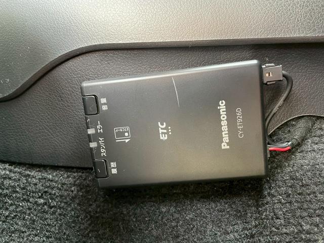 ハイラックス Ｚ　ＧＲスポーツ　純正ディスプレイオーディオ　全方位モニター　プリクラッシュセーフティ　キャノピー　ルーフキャリアー　パワーシート　合皮コンビシート　レッドキャリパー　ＥＴＣ　ドライブレコーダー　ＬＥＤヘッドランプ（43枚目）