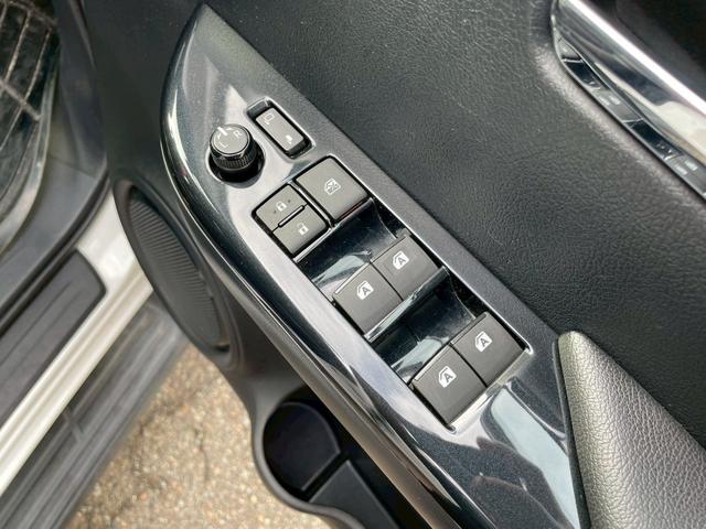 ハイラックス Ｚ　ＧＲスポーツ　純正ディスプレイオーディオ　全方位モニター　プリクラッシュセーフティ　キャノピー　ルーフキャリアー　パワーシート　合皮コンビシート　レッドキャリパー　ＥＴＣ　ドライブレコーダー　ＬＥＤヘッドランプ（48枚目）