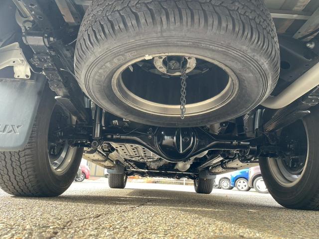 ハイラックス Ｚ　ＧＲスポーツ　純正ディスプレイオーディオ　全方位モニター　プリクラッシュセーフティ　キャノピー　ルーフキャリアー　パワーシート　合皮コンビシート　レッドキャリパー　ＥＴＣ　ドライブレコーダー　ＬＥＤヘッドランプ（63枚目）