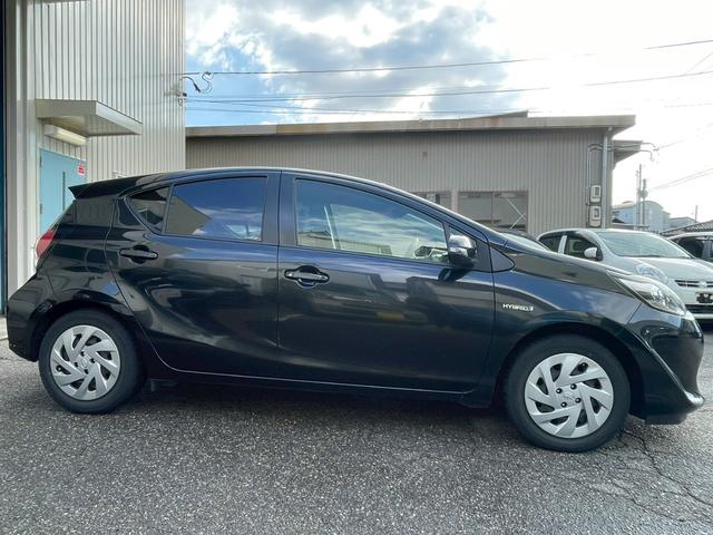 アクア Ｓ　純正ＳＤナビ　Ｂｌｕｅｔｏｏｔｈ　バックモニター　フルセグ　ＬＥＤヘッドライト　プリクラッシュセーフティ　レーンディパーチャーアラート　オートマチックハイビーム　プッシュスタート　ＥＴＣ　オートライト（12枚目）