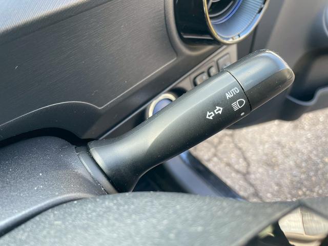 アクア Ｓ　純正ＳＤナビ　Ｂｌｕｅｔｏｏｔｈ　バックモニター　フルセグ　ＬＥＤヘッドライト　プリクラッシュセーフティ　レーンディパーチャーアラート　オートマチックハイビーム　プッシュスタート　ＥＴＣ　オートライト（39枚目）