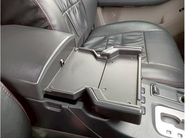 ハイラックスサーフ ＳＳＲ－Ｘ　４ＷＤ　リフトアップ車　社外メモリーナビ　バックモニター　フルセグ　社外イカリングヘッドライト　社外フロントグリル　サイドステップ　パートタイム４ＷＤ　ＥＴＣ　木目調コンビステアリング　キーレスキー（46枚目）