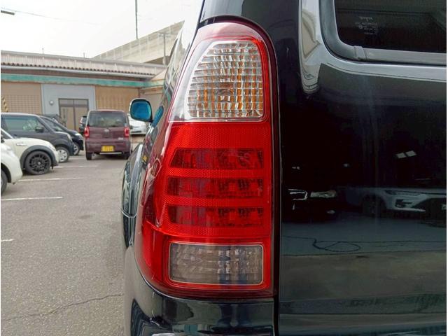 ハイラックスサーフ ＳＳＲ－Ｘ　４ＷＤ　リフトアップ車　社外メモリーナビ　バックモニター　フルセグ　社外イカリングヘッドライト　社外フロントグリル　サイドステップ　パートタイム４ＷＤ　ＥＴＣ　木目調コンビステアリング　キーレスキー（58枚目）