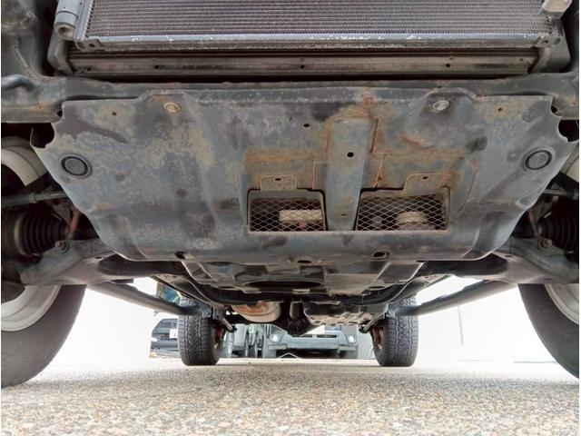 ハイラックスサーフ ＳＳＲ－Ｘ　４ＷＤ　リフトアップ車　社外メモリーナビ　バックモニター　フルセグ　社外イカリングヘッドライト　社外フロントグリル　サイドステップ　パートタイム４ＷＤ　ＥＴＣ　木目調コンビステアリング　キーレスキー（68枚目）