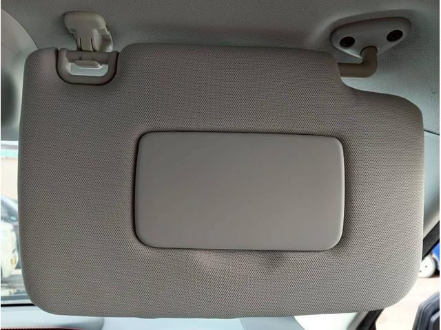 フォレスター ２．０ｉ－Ｓ　アイサイト　４ＷＤ　メモリーナビ　フルセグ　Ｂｌｕｅｔｏｏｔｈ　バックモニター　本革シート　アイサイト　ＥＴＣ　１７インチアルミ　パワーバックドア　パワーシート　シートヒーター　パドルシフト　プッシュスタート（37枚目）